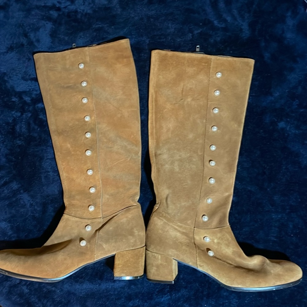 Elysess Tan boots with pearls